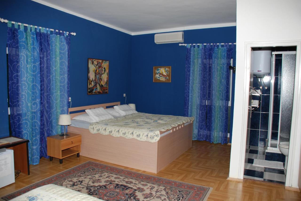 Hotel Palace Vrkljan Karlobag Zimmer foto
