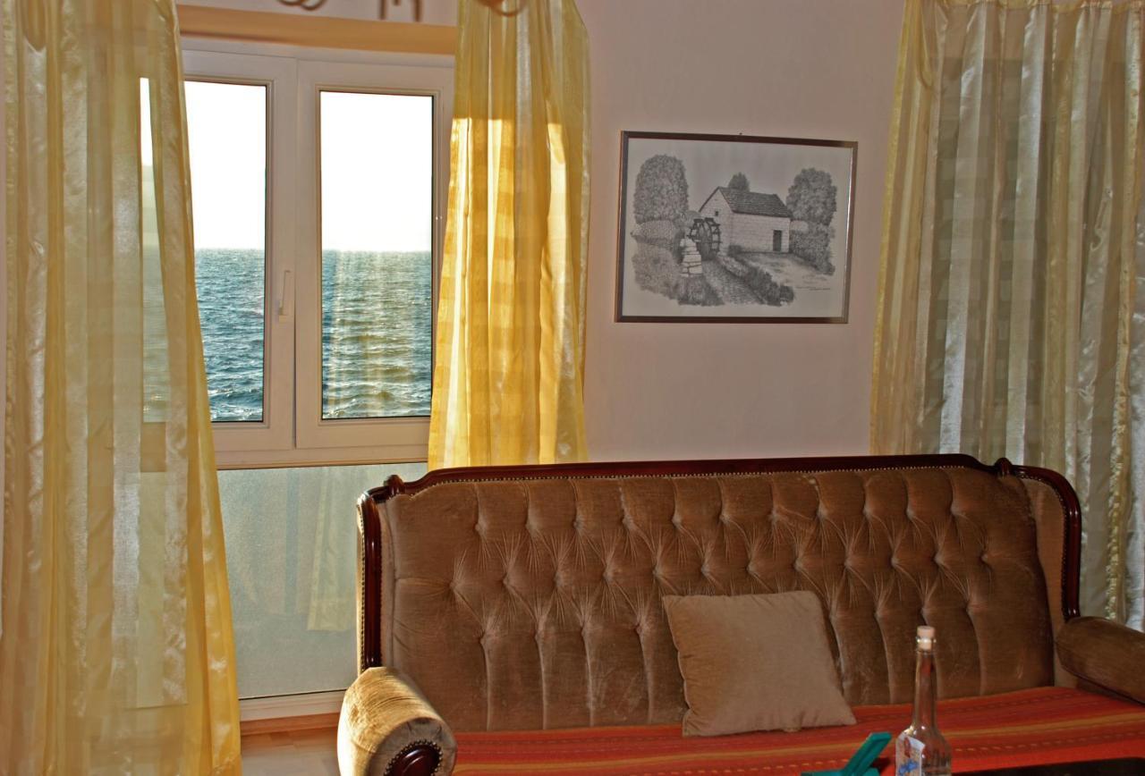 Hotel Palace Vrkljan Karlobag Zimmer foto